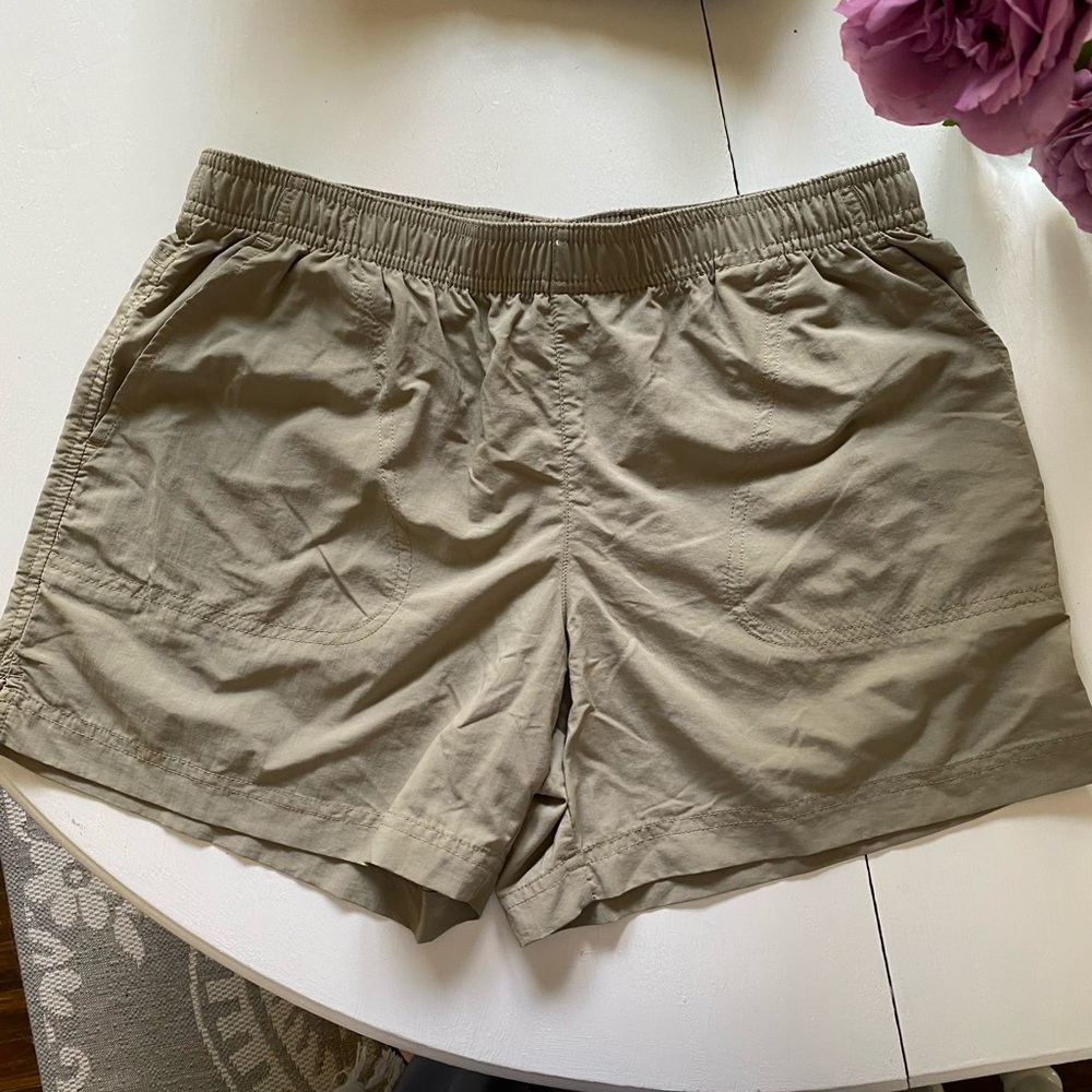 Columbia Khaki Sandy River Shorts